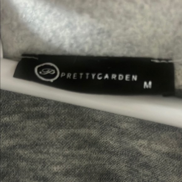 Gray Trench Coat with Long Length and Oversized Fit - Picture 2 of 6